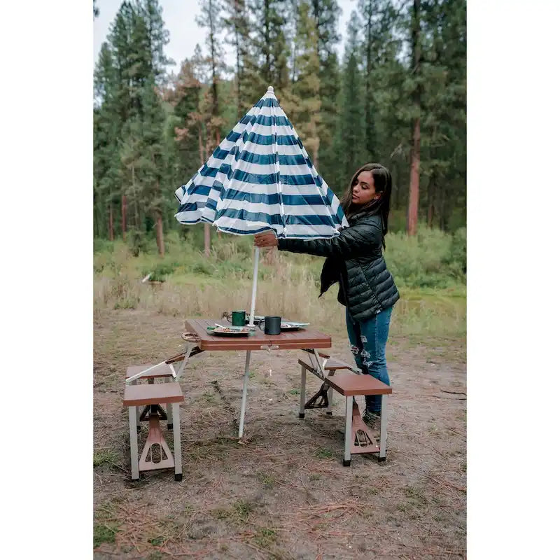Brown Folding Picnic Table with Umbrella – Seats 4